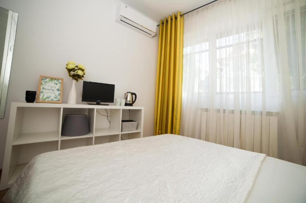 Guesthouse Smart Bucharest Exterior photo