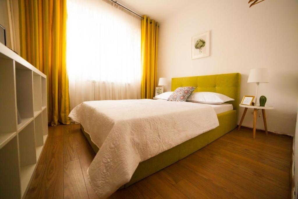 Guesthouse Smart Bucharest Exterior photo