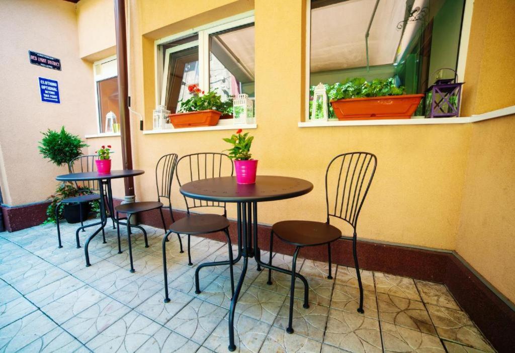 Guesthouse Smart Bucharest Exterior photo